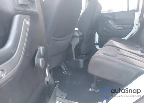 2013 Jeep Wrangler Unlimited Sport из США, поврежденный, VIN 1C4BJWDG9DL524543